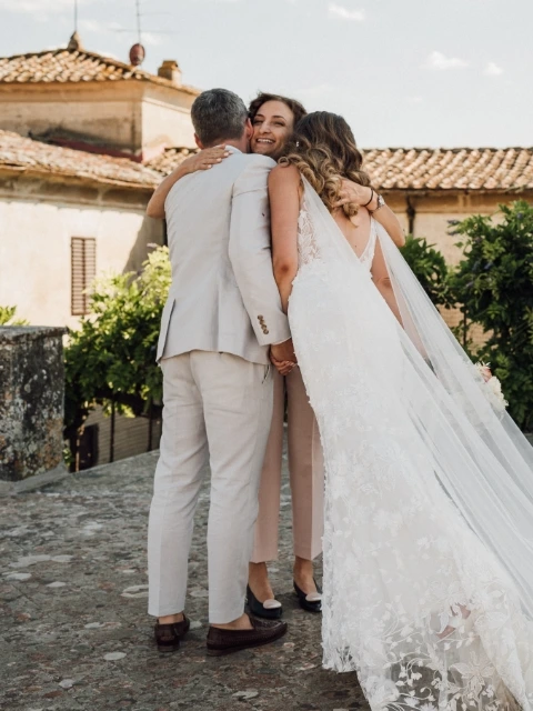 Eloise and John with Sara Barni wedding planner