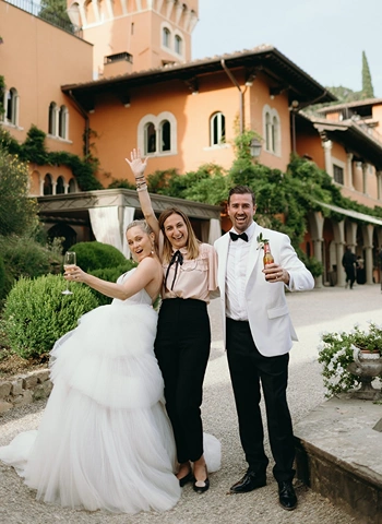 Bride and groom Kate and Daniel with Sara Barni wedding planner