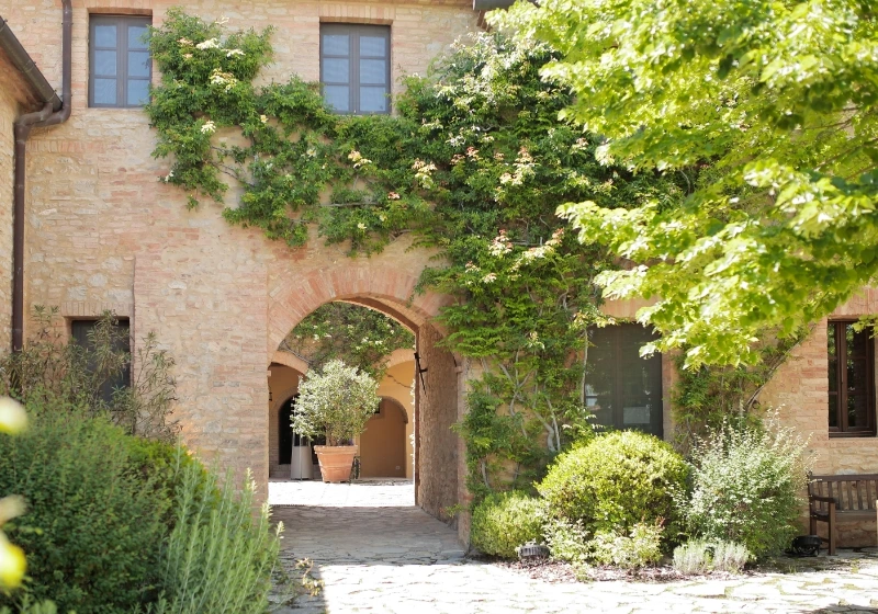 One of the entrance of Borgo Finocchieto 