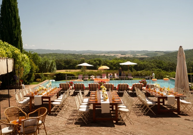 Picture of a pool party at borgo stomennano