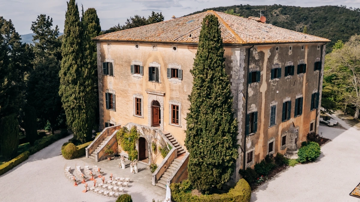 Wedding at villa di ulignano: a wedding weekend that feels like home