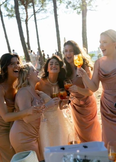 Girls toasting at the wedding apertif 