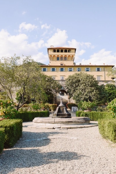 Wedding at Villa di Maiano: Is It the Right Venue for Your Destination Wedding?