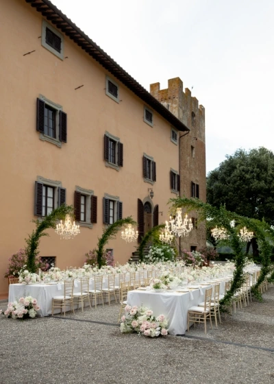 Wedding diner set-up made by using tables from the welcome dinner